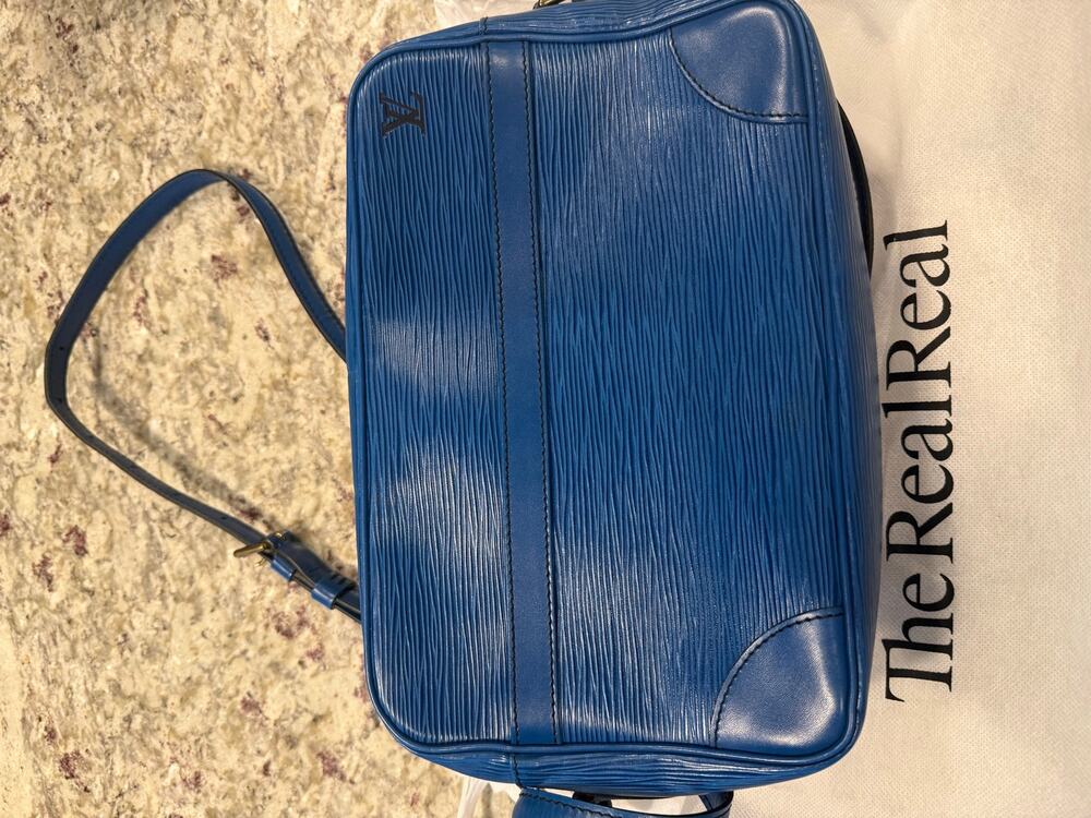Louis Vuitton Toledo Blue Epi Leather Trocadero 27 Crossbody